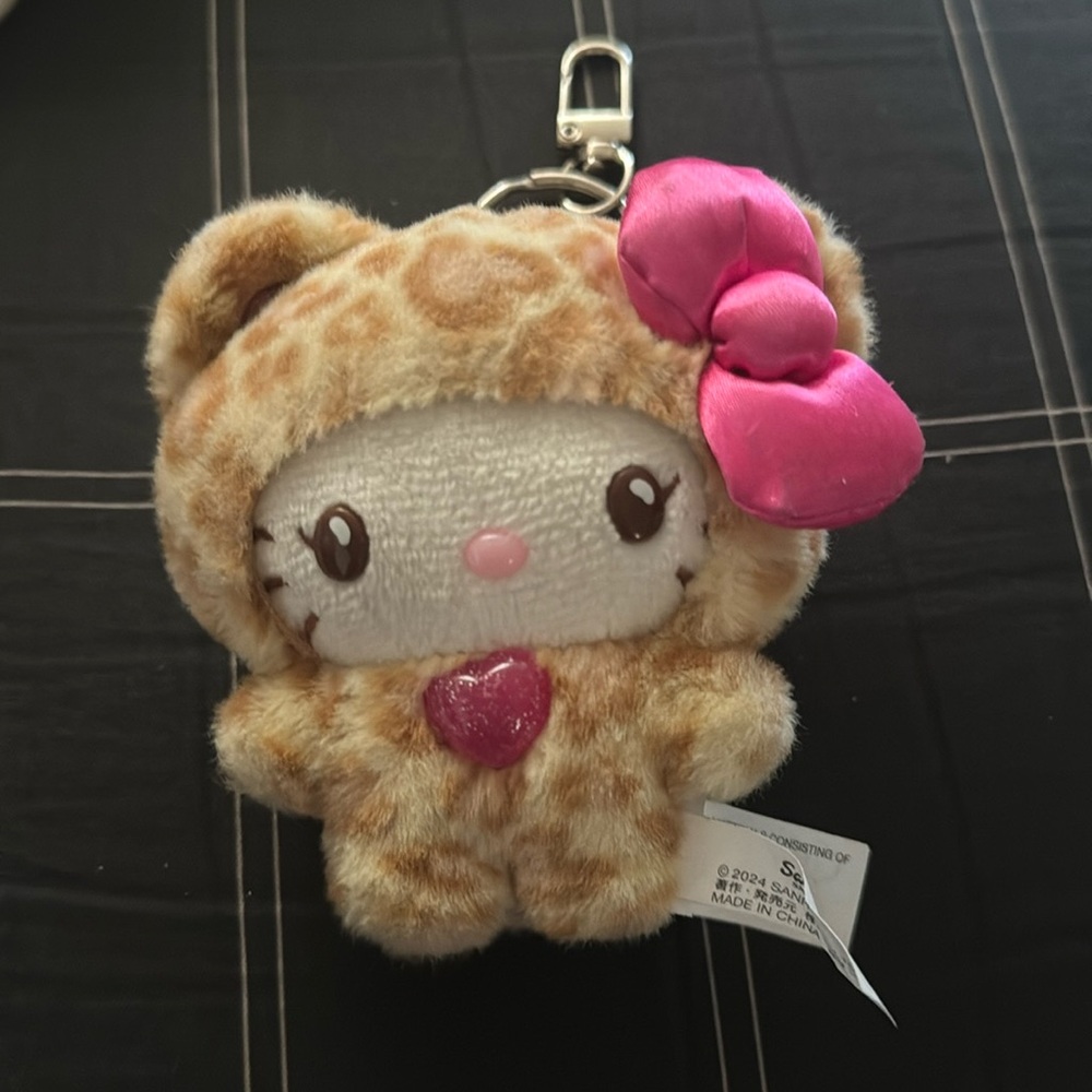 Sanrio Cheetah Hello Kitty Keychain
